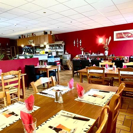 Auberge Le Beaulieu -Cantal Εξωτερικό φωτογραφία